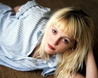  trapped in the body of Laura Marling I would hardly be surprised